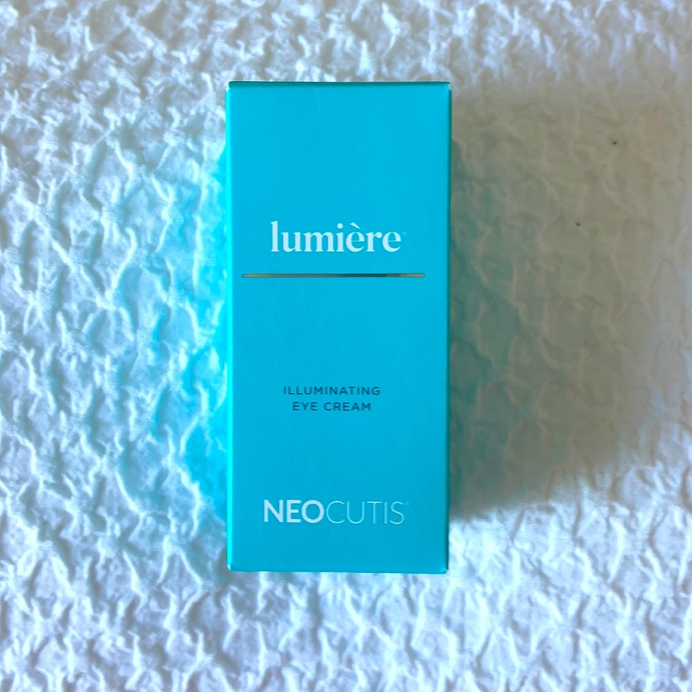 Lumière Illuminating Eye Cream